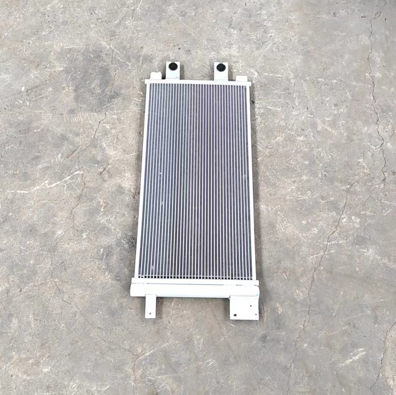 东风天龙旗舰KX冷凝器芯冷却器