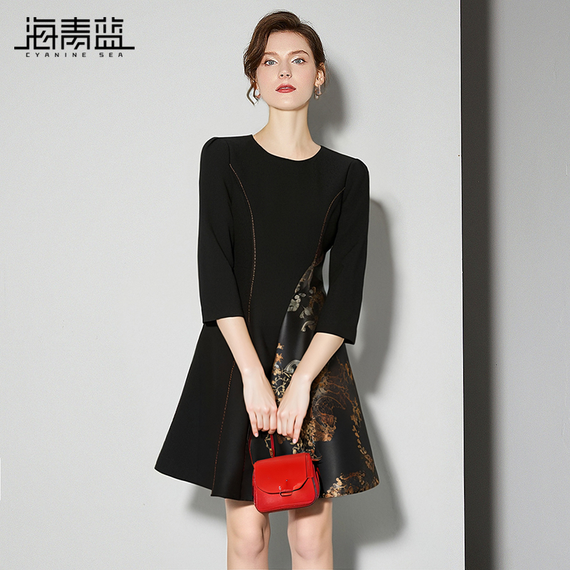 海青蓝复古花色拼接收腰连衣裙