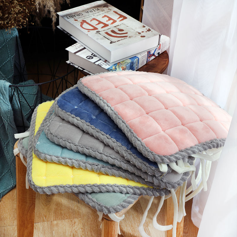 【暖冬之选】现代风毛绒加厚坐垫