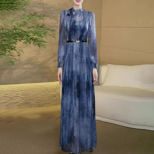 真丝桑蚕丝连衣裙蓝色水墨印花修身 秋装 长袖 高端时尚 显瘦长裙 新款