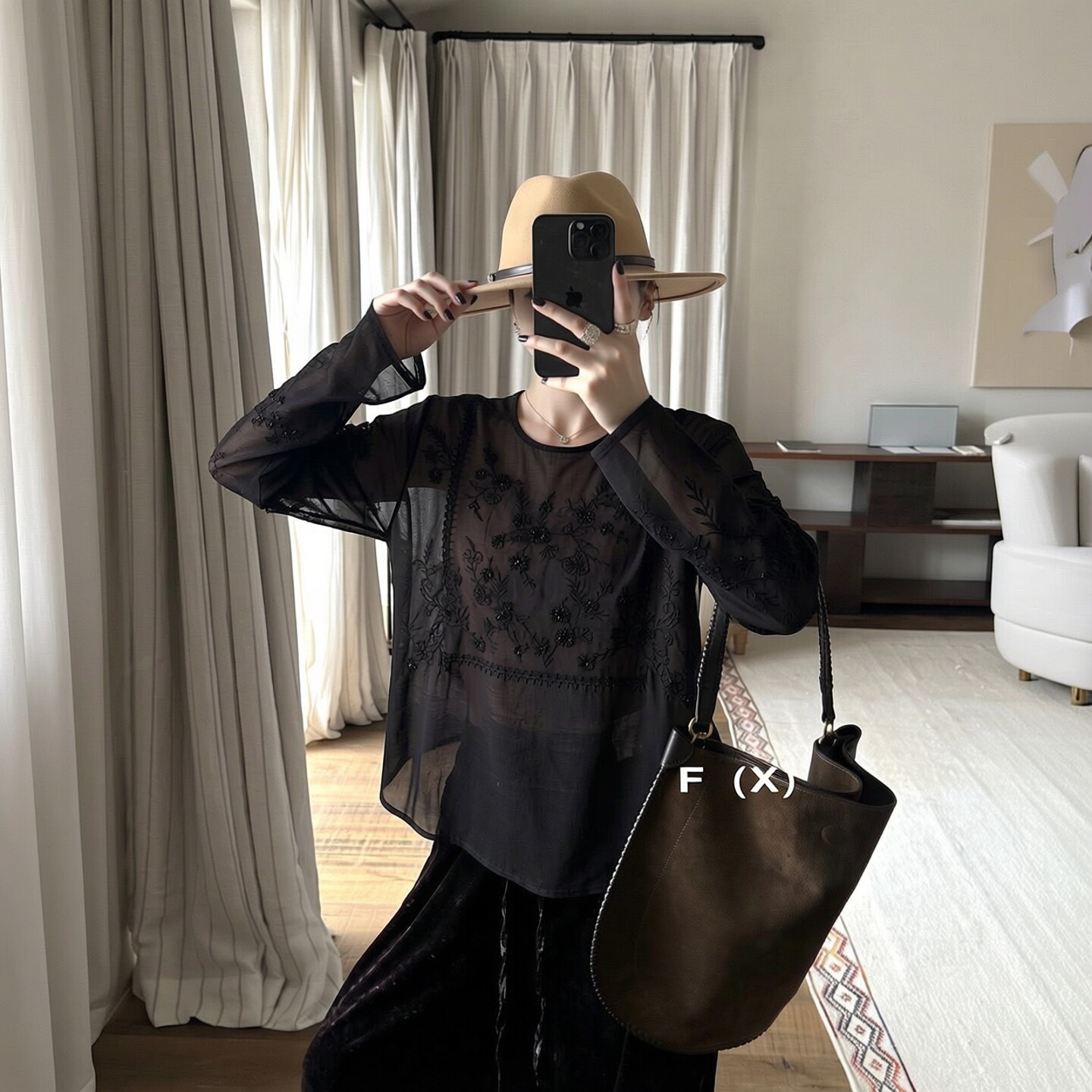 钉珠罩衫天丝刺绣花朵套头上衣女