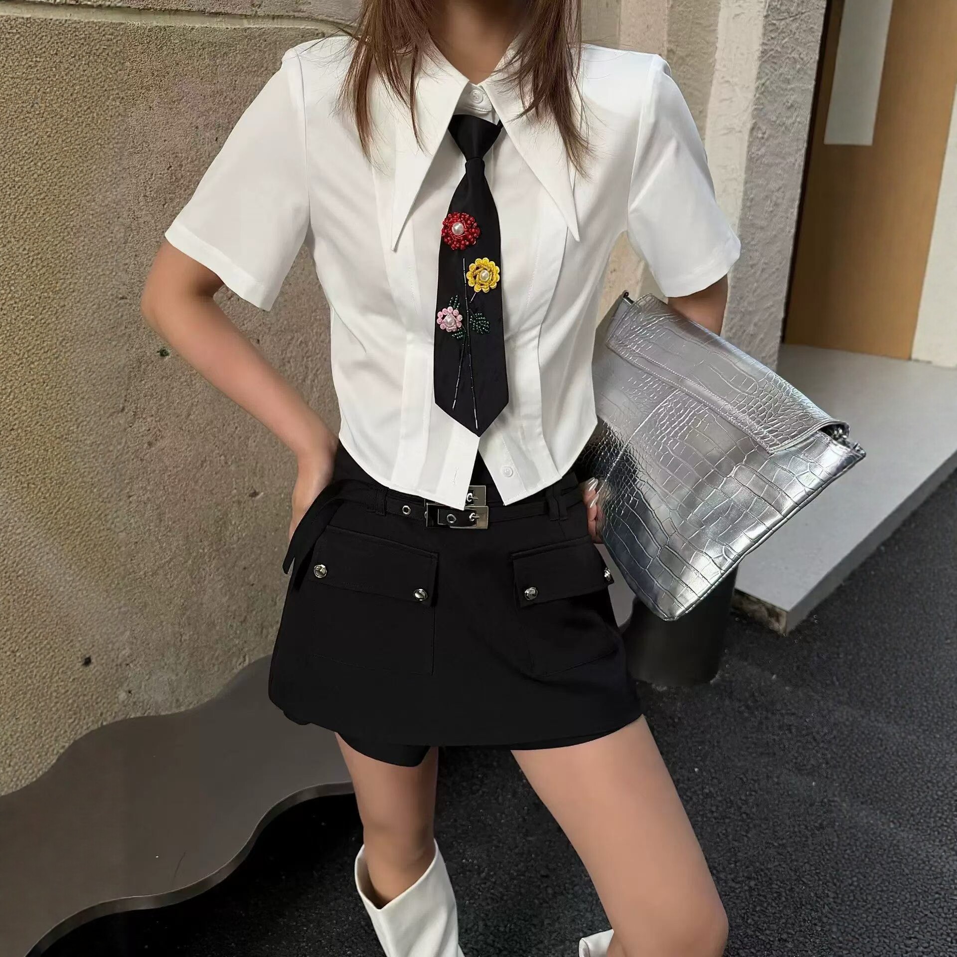 刺绣花朵领带衬衫短袖翻领上衣