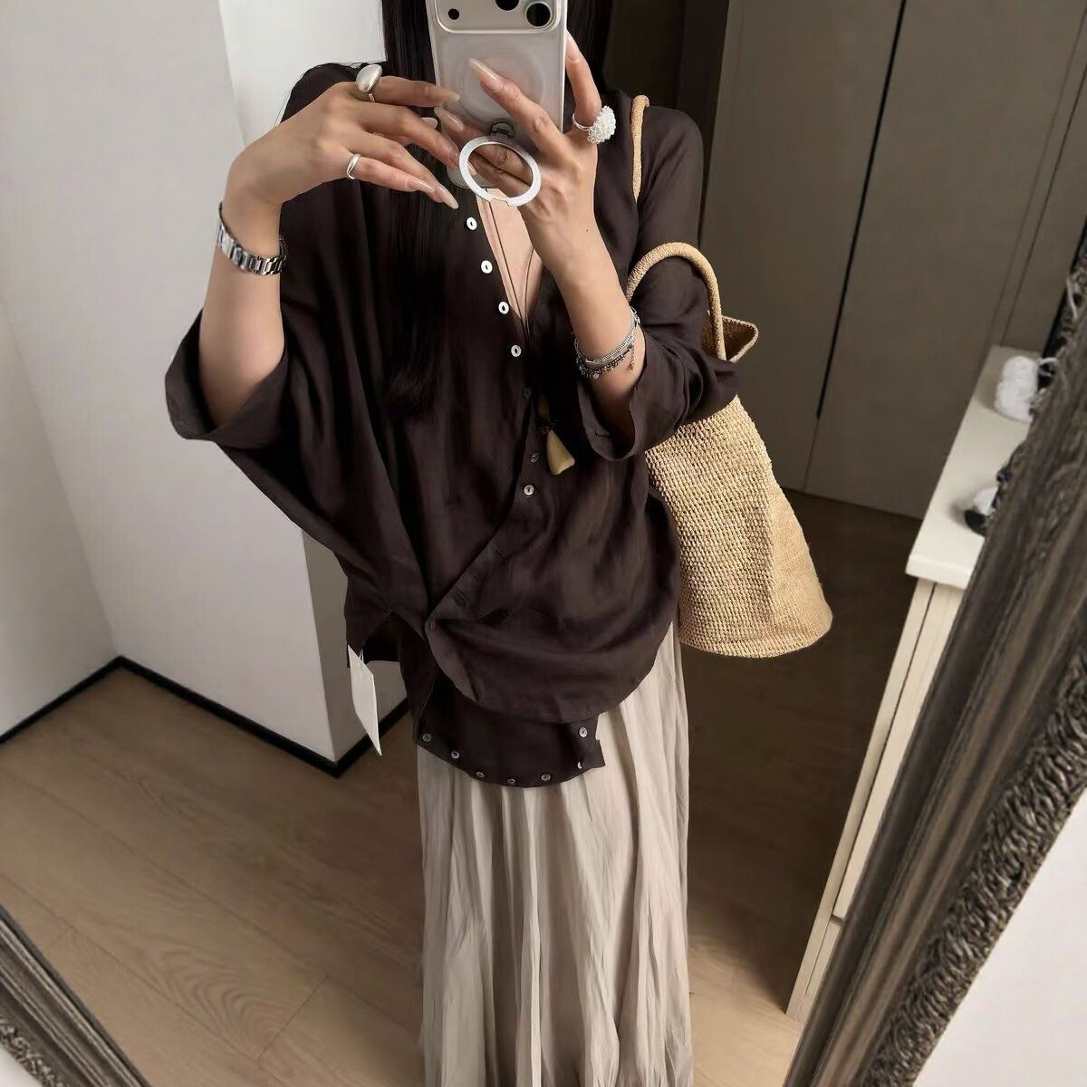 苎麻防晒长袖衬衫女宽松V领上衣