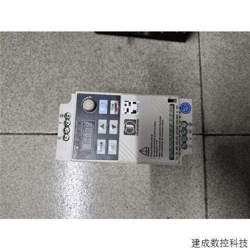 议价金田变频器 实物拍摄 功能包好 成色漂亮 JT100EB00,3C数码配件,手机贴纸,淘宝优惠券,粉丝福利购,淘宝优惠卷