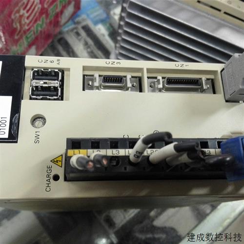 议价SGDS-08A12AY27安川驱动保三个月