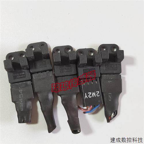 议价拆机奥托尼克斯BS5-T2M Y2M L2M EKD ELD 光电开关感测器