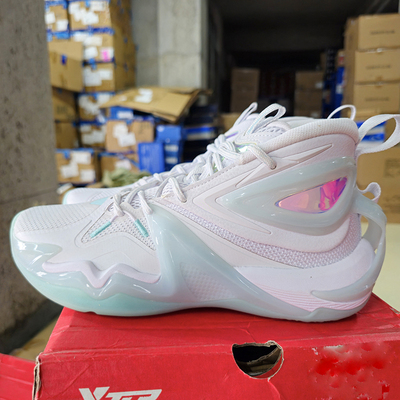 特步鏖战篮球鞋男鞋缓震舒适耐磨透气碳板实战运动鞋978319120019