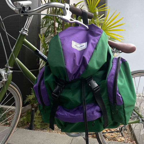 Leonikita UrbanOutdoor户外复古拼色大容量防水旅行登山双肩包