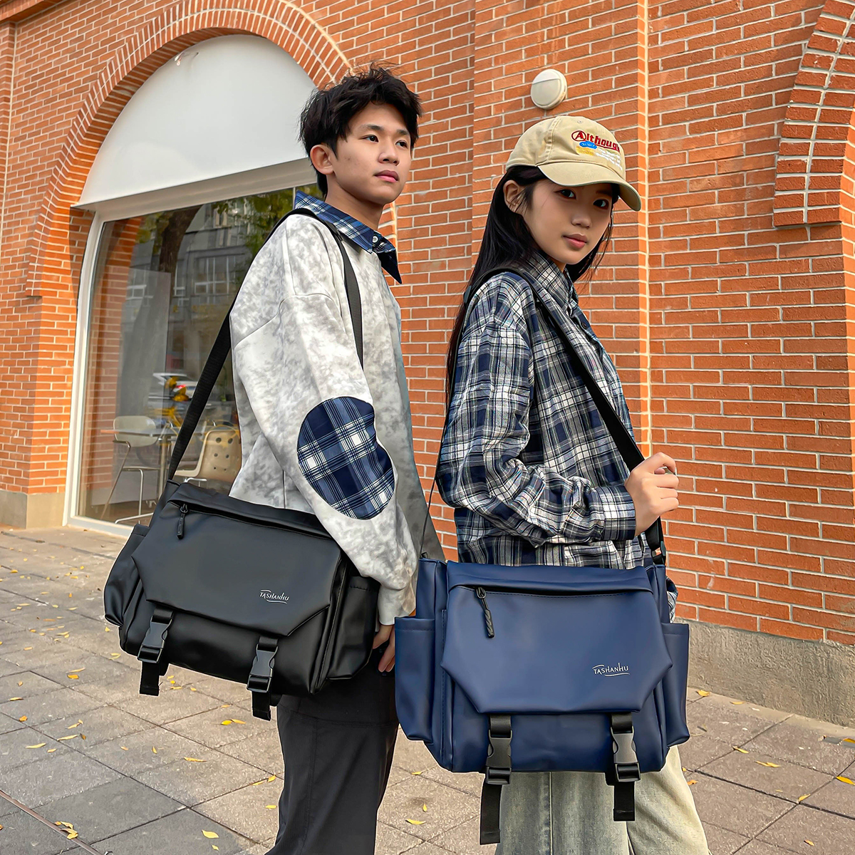 男士斜挎包潮牌2025新款大容量