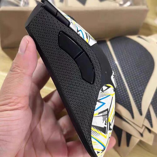雷蛇炼狱蝰蛇V2Pro侧裙贴更换