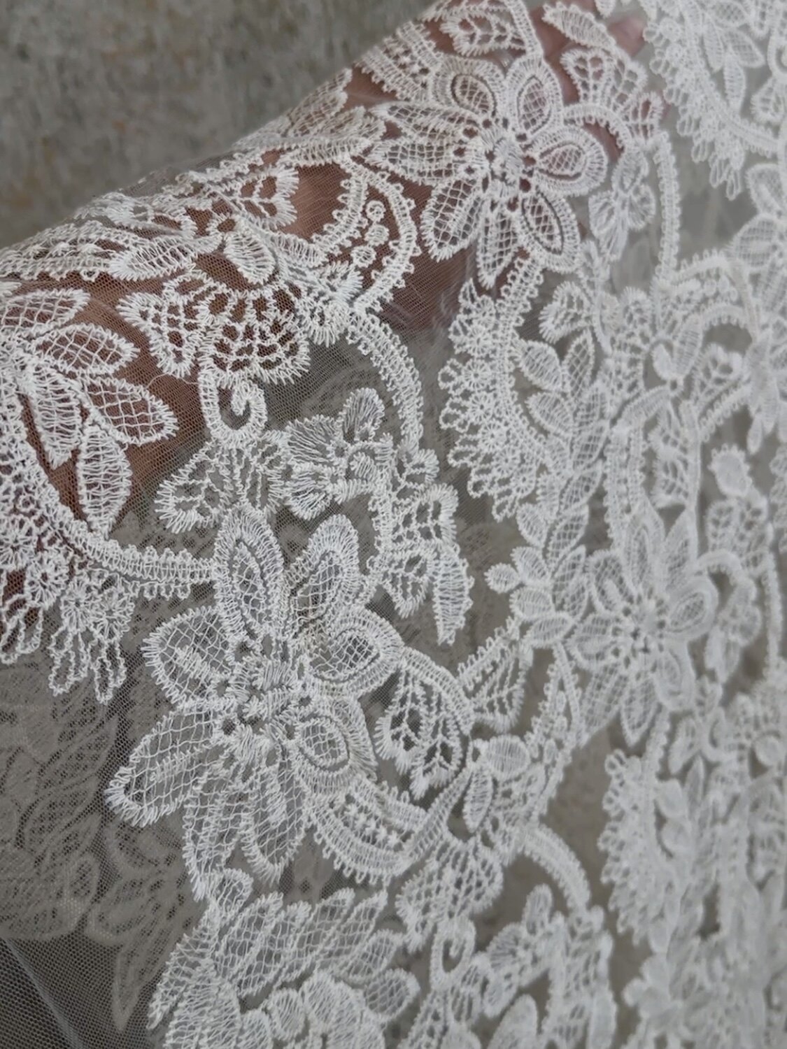 米色棉线刺绣蕾丝高档立体绣花面料桌布裙子服装布料复古Diy辅料