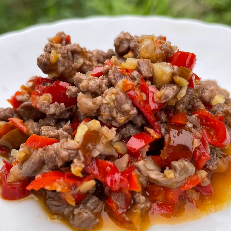 窝里银 下饭拌面神器简单的原汁原味辣炒牛肉酱牛肉多多!