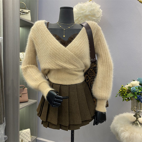 V领针织收腰绑带长袖兔毛毛衣女