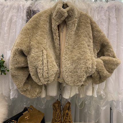 韩版冬季新款羊羔毛短款外套宽显瘦百搭立领环保毛毛加厚抽绳棉衣