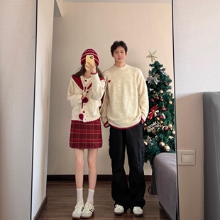 情侣装 两件套 2025冬设计感温柔风减龄跨年穿搭毛衣女韩系针织开衫