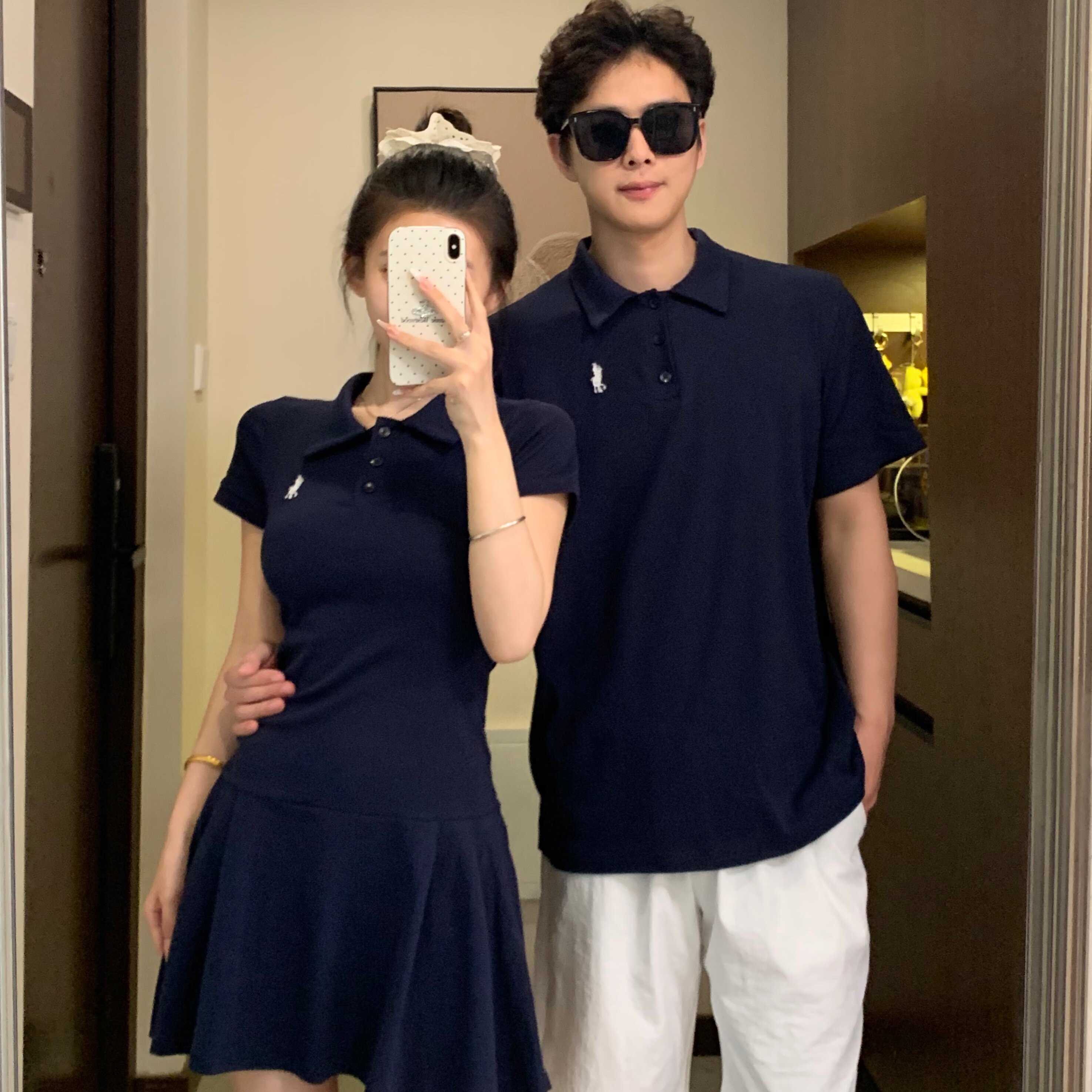 情侣装2026夏季高级感刺绣polo领连衣裙学院风气质收腰小个子穿搭