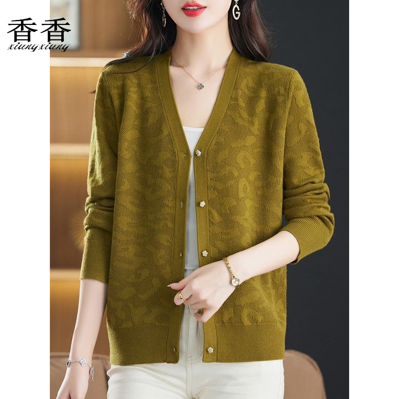 新款洋气中年妈妈春秋装