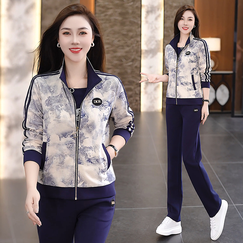 运动套装女春秋2025新款高级感妈妈花色减龄外套宽松休闲服三件套