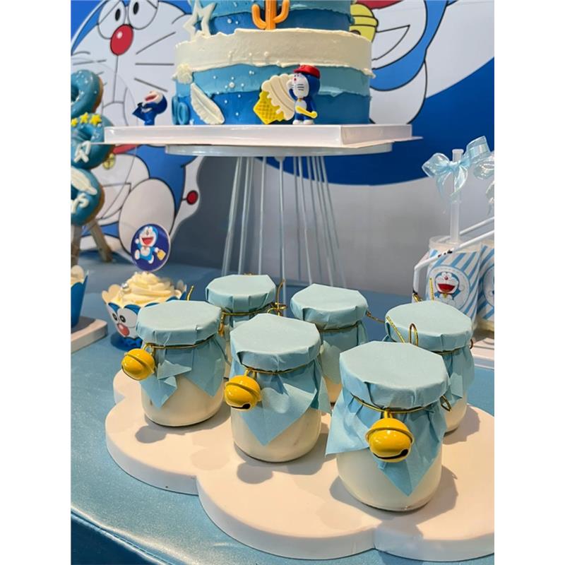 哆啦a梦甜品台装饰纸杯围