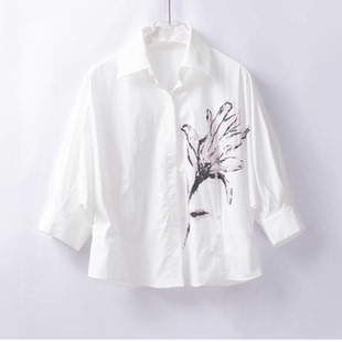 2026春夏款白色水墨画印花七分袖衬衫女翻领收腰短款时尚衬衣外套