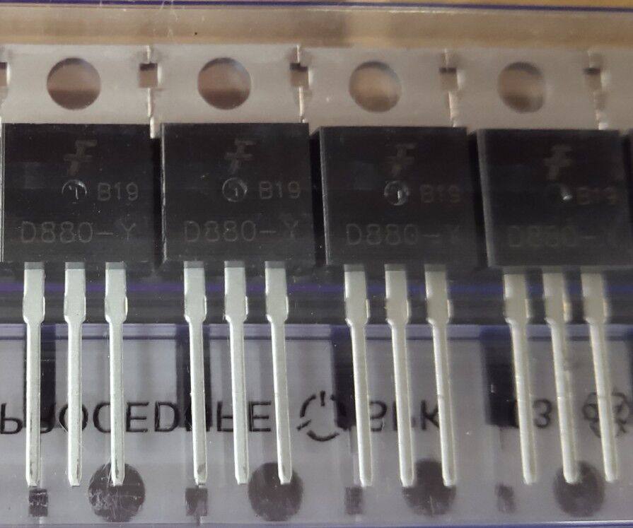 买1件发3个 全新 D880 2SD880-Y 2SD880 TO-220 开关三极管