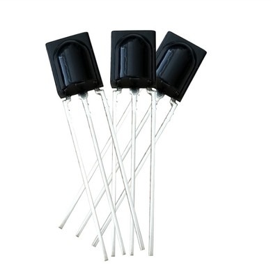 HS0038 1838 3387【8138】小的一体化通用 红外接收头 红外接收管