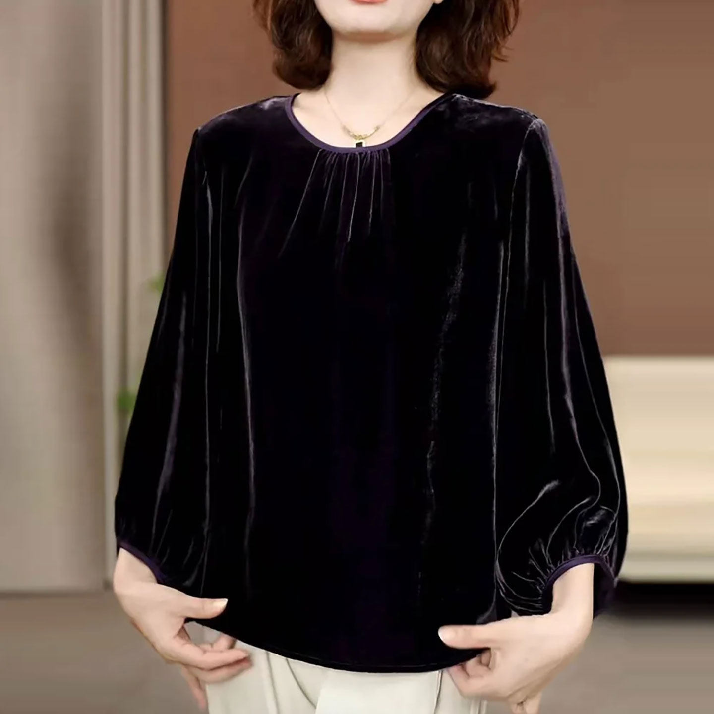 高级感丝绒打底衫女秋季妈妈装显瘦遮肉上衣胖mm大码女装洋气小衫