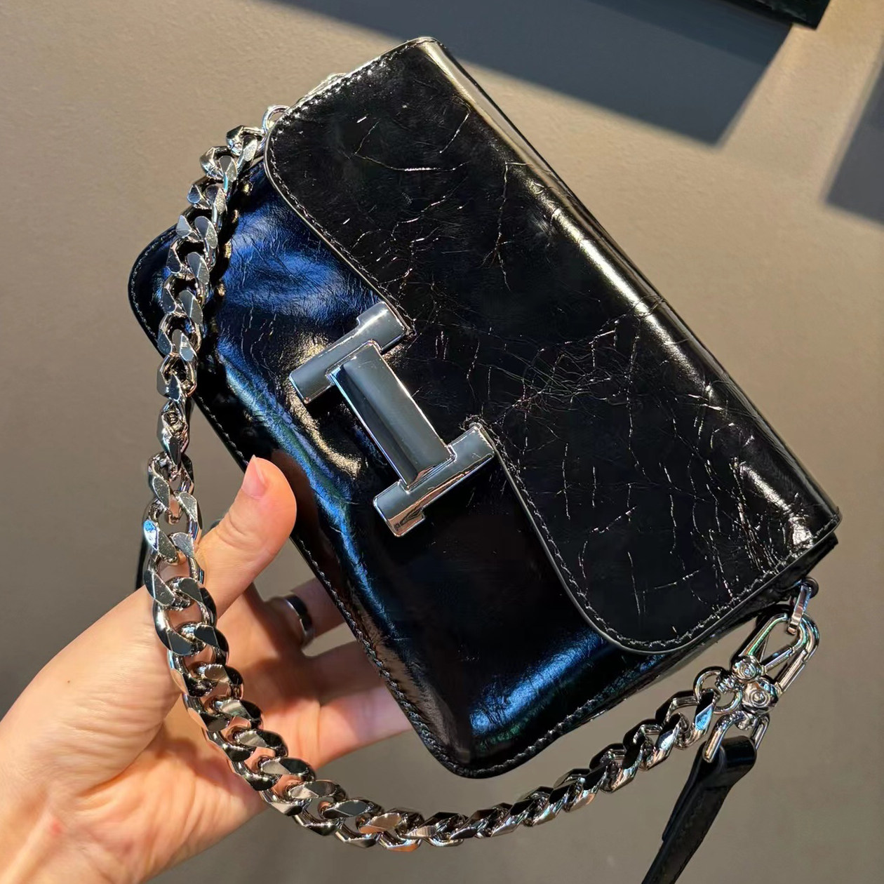 黑色链条包油蜡头层牛皮女包斜挎包包女款单肩真皮小包包翻盖小方