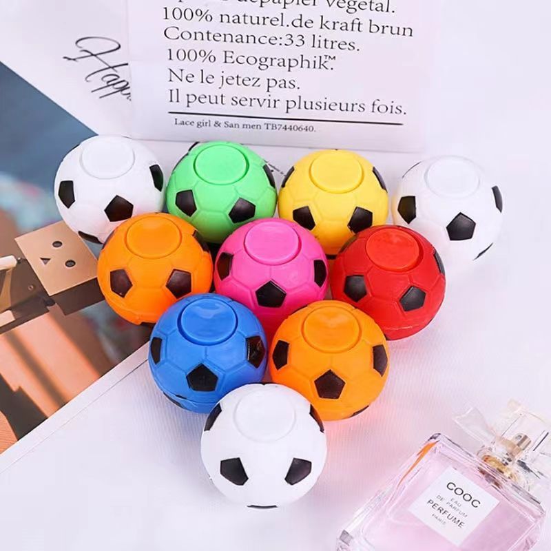 足球指尖陀螺创意旋转解压儿童桌面玩具幼儿园礼物小奖品批发地摊