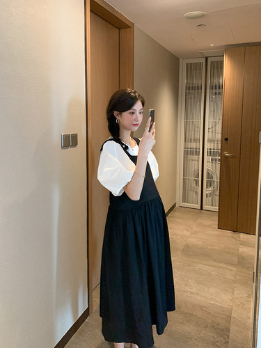 amum孕妇装上衣+背带裙