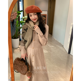 ◆AMUM孕妇装◆专属小优雅~法式V领灯笼袖小香风气质针织连衣裙