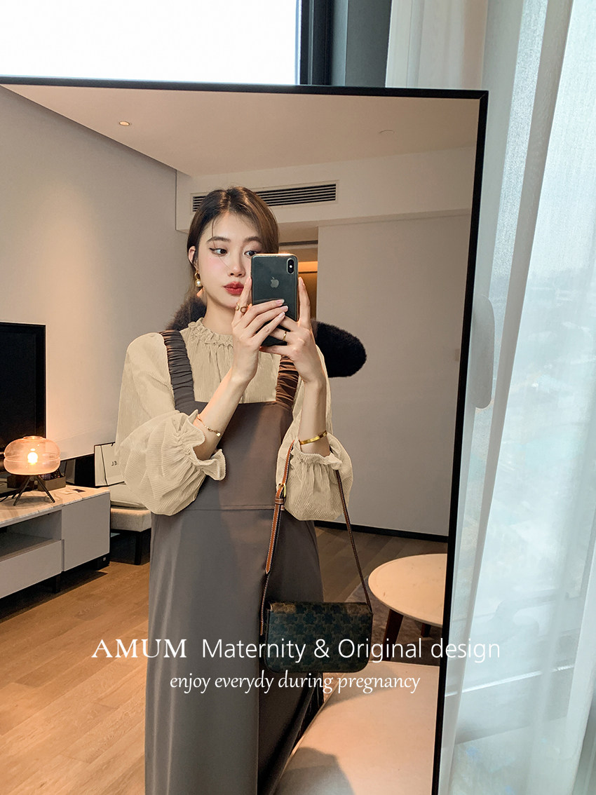 ◆AMUM孕妇装◆慵懒日常~花边丝绒上衣气质卡其褶皱肩宽松背带裙