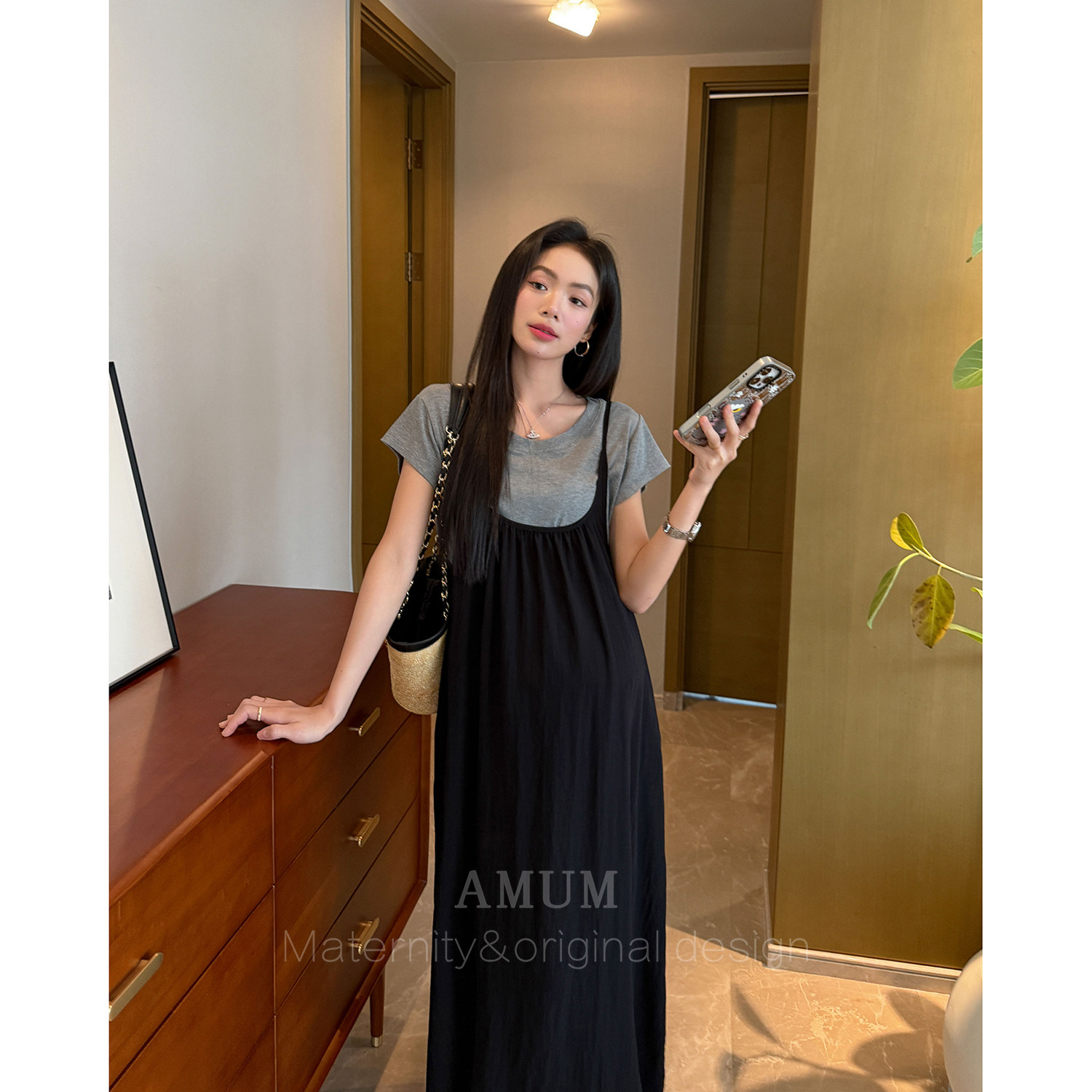 ◆AMUM孕妇装◆暗黑巴黎~松弛感套装宽松藏肉黑色吊带叠穿连衣裙