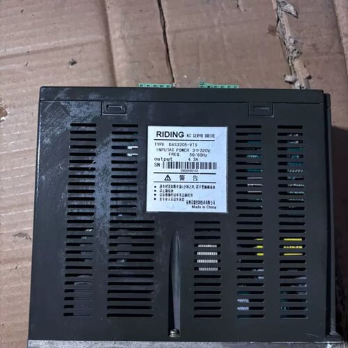 日鼎RIDING伺服驱动器 DAS3205-VT5 拆机件
