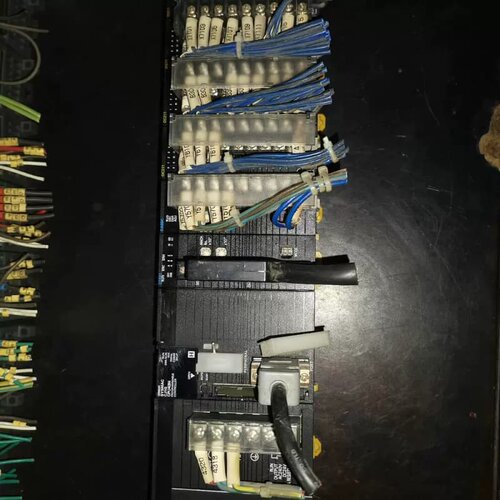 龙PLC一套 PA205R电源配CJ1G/CPU43H主