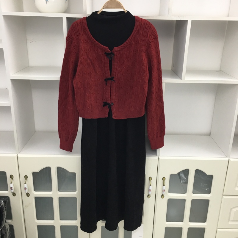 小香风半高领黑色毛呢背心连衣裙