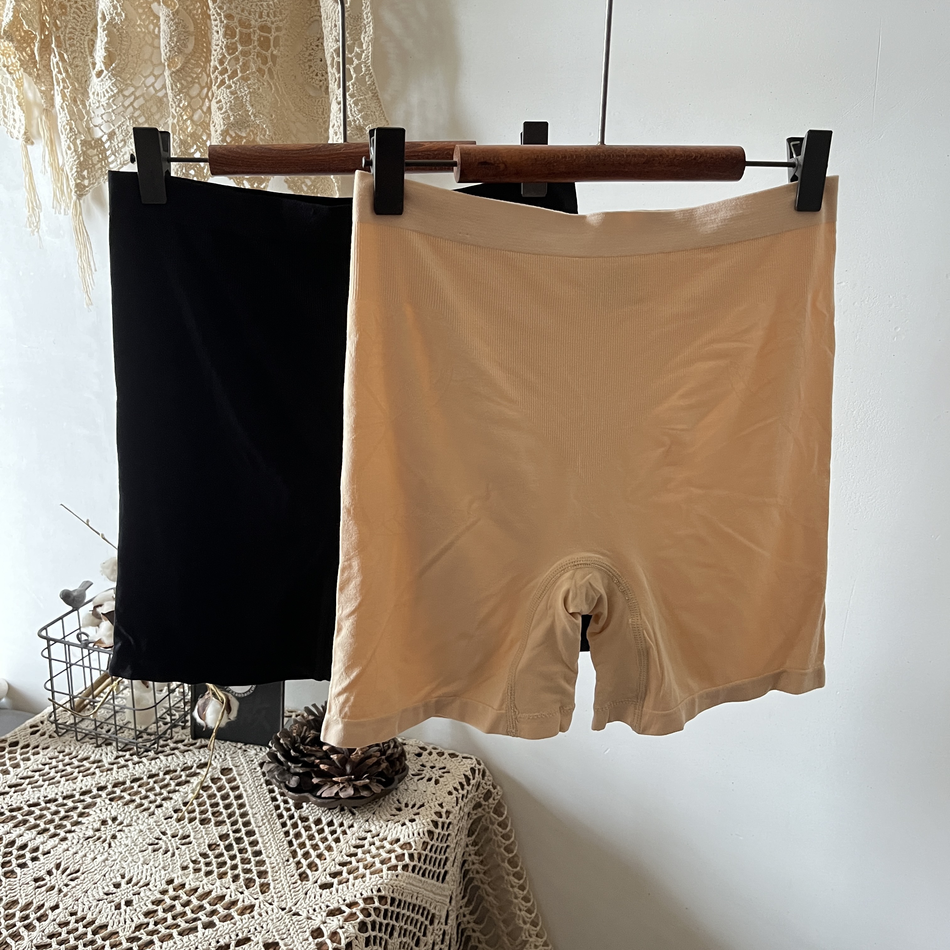 无缝大码四角短裤女士三分打底安全裤120-220斤