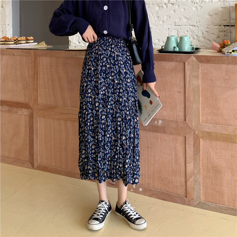 Real price Korean version of leopard print floral and velvet lining pleated skirt