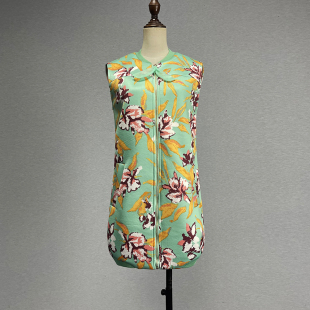 品牌折扣中长款 马夹粉色外套 绿色马甲女2024学院风太空棉拉链花式