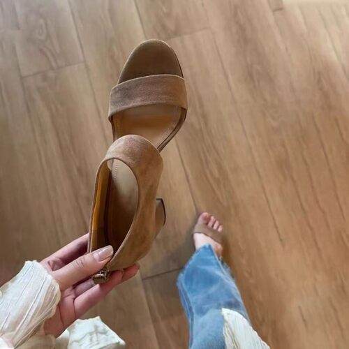 法式复古一字带粗跟圆头女凉鞋