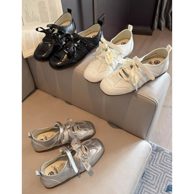 2026春夏平底芭蕾风德训女鞋