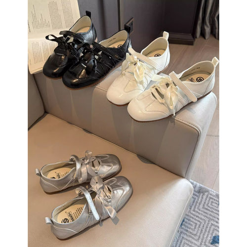 2026春夏平底芭蕾风德训女鞋