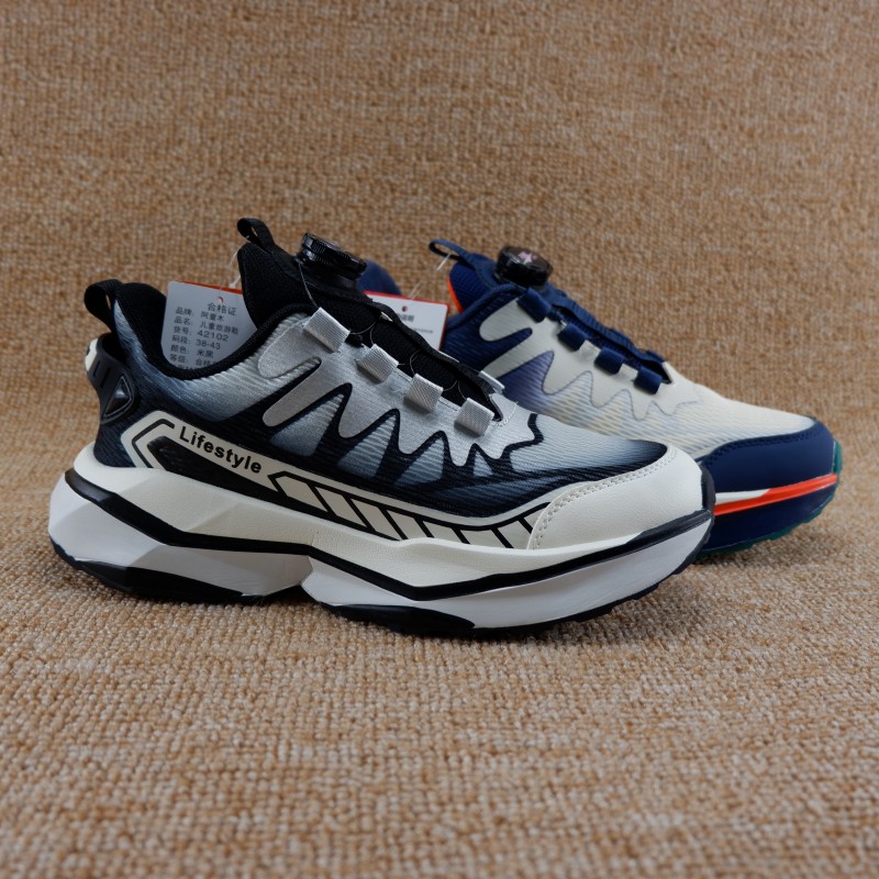 实体男大童鞋春秋季双网透气运动鞋38-43码青少年舒适防滑休闲鞋