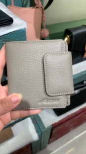 埃索专柜正品头层软牛皮女士通用手拿包零钱包卡包