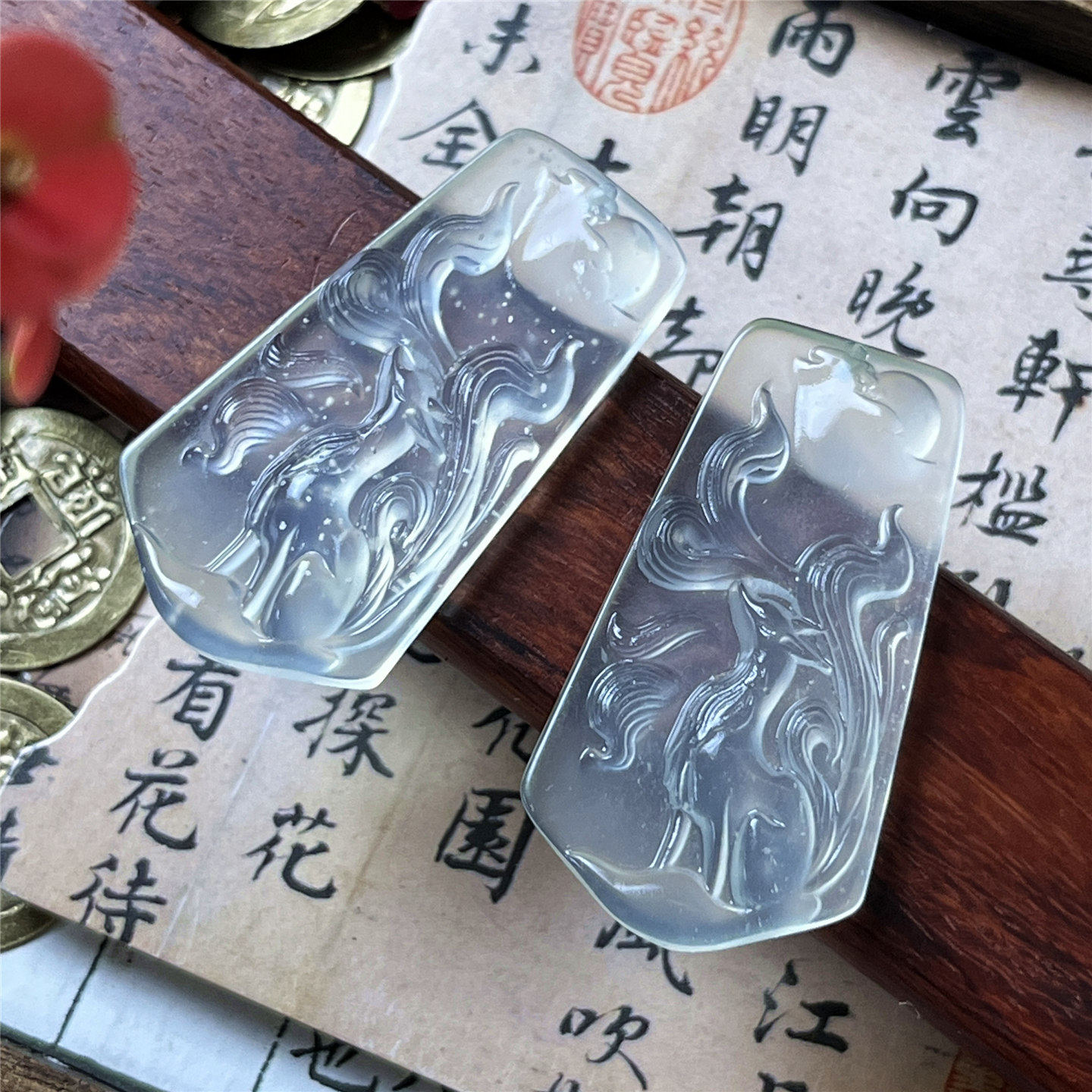天然岫玉冰种九尾狐吊坠保真随型高冰玉石挂件男女款情侣礼物玉坠