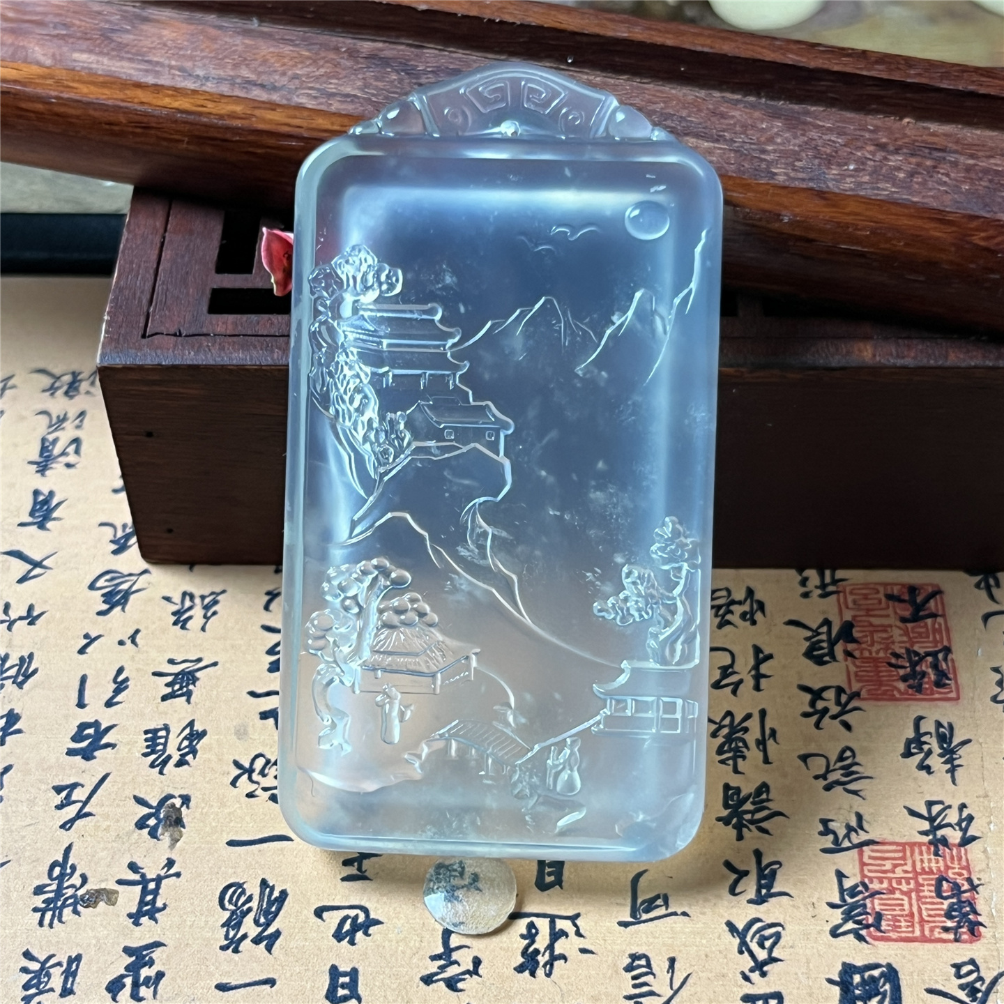 天然岫玉高冰山水吊坠保真男女款