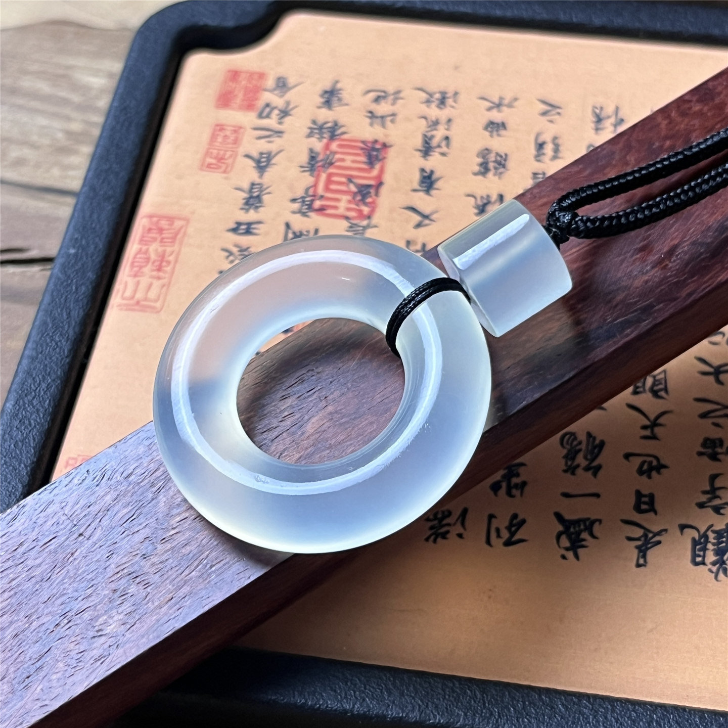 天然岫玉平安扣吊坠保真圆环冰种玉石挂件男女款古风玉坠实物拍摄
