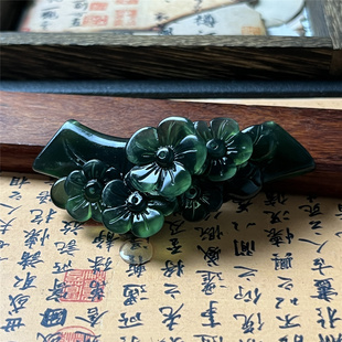 天然岫玉梅花玉衡吊坠保真手工180料玉挂坠女款高货毛衣链高油润1