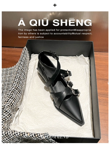 Поляризованные неглубокие одиночные туфли 2024 Новая дизайн Sense Nishe Mary Zhen туфли скрещенные каблуки скрещенные сандалии моды