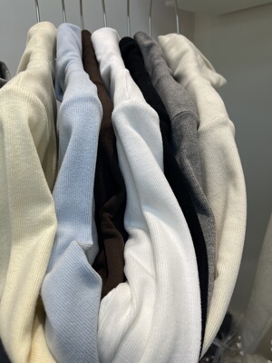 高级感黑色高领羊绒衫女修身堆领保暖毛衣秋冬内搭针织羊毛打底衫